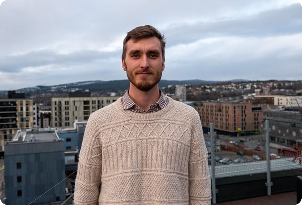 https://www.helsedirektoratet.no/om-oss/jobbe-i-helsedirektoratet/_/image/4c2a551b-efb3-4fe0-9e2c-2054b7170167:29379d61562fde0b87374e2284e292b9ca0fac32/width-1200/1%20(1).png